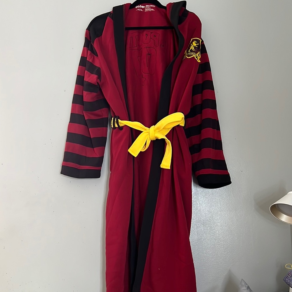 Hot Topic-Harry Potter Robe